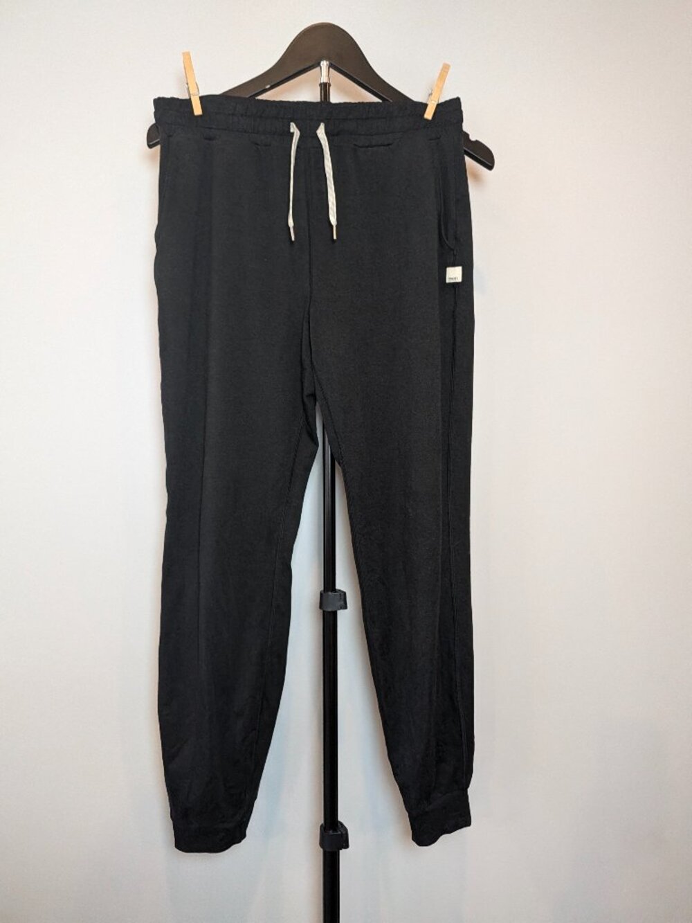 Vuori Women's Size S Performance Jogger Pant Black Lounge